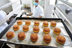 月餅機生產過程中如何防止月餅出現變質